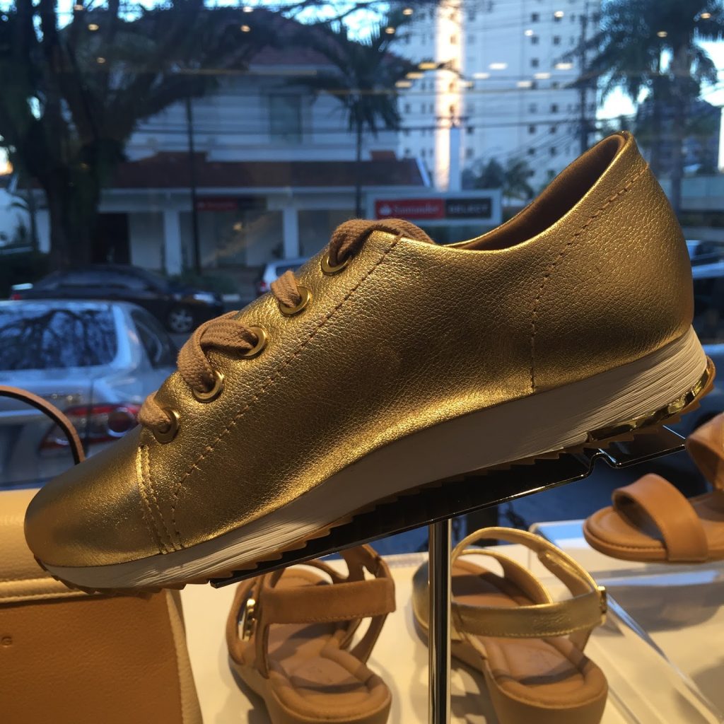 tenis-dourado-usaflex-blog-madame-lilica